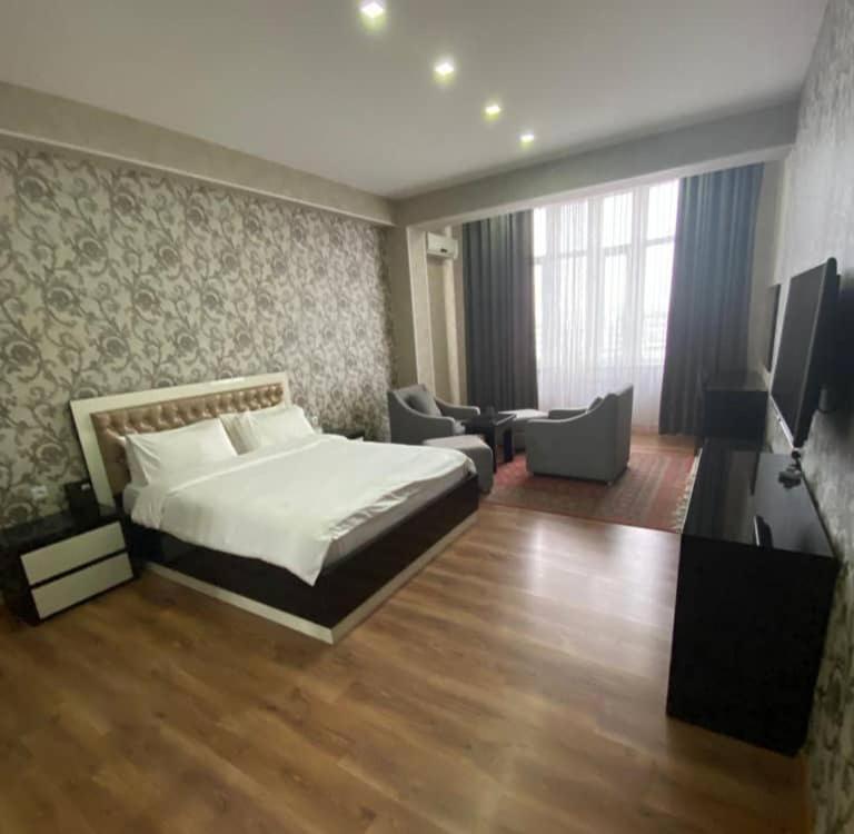 Sunrise Apartments 杜尚别 外观 照片