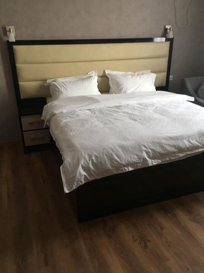 Sunrise Apartments 杜尚别 外观 照片